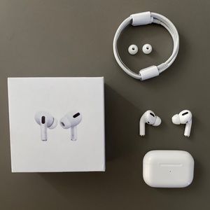 NEW GENUINE APPLE AIRPOD PRO HEADPHONE